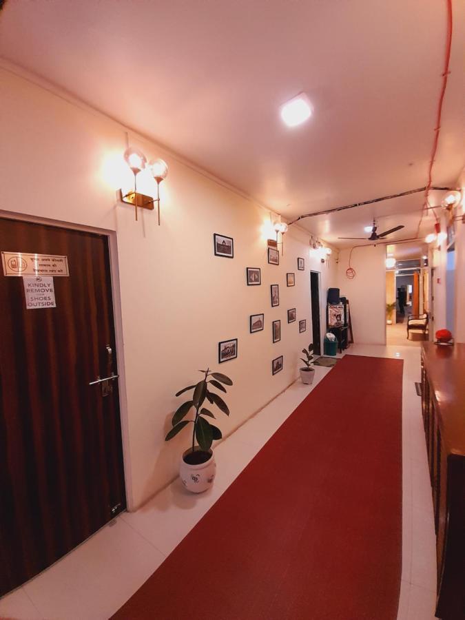 Homestay Ac Dormitory New Delhi Extérieur photo