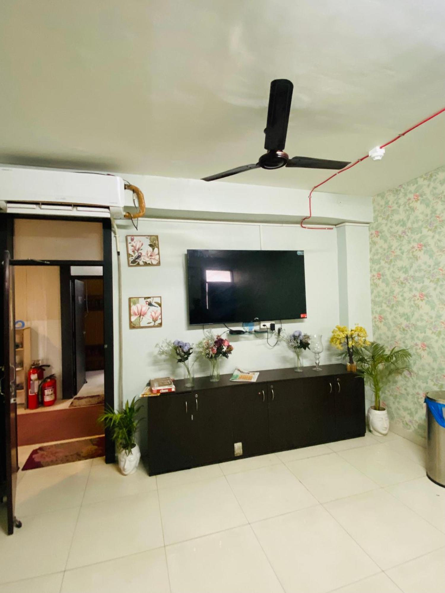 Homestay Ac Dormitory New Delhi Extérieur photo