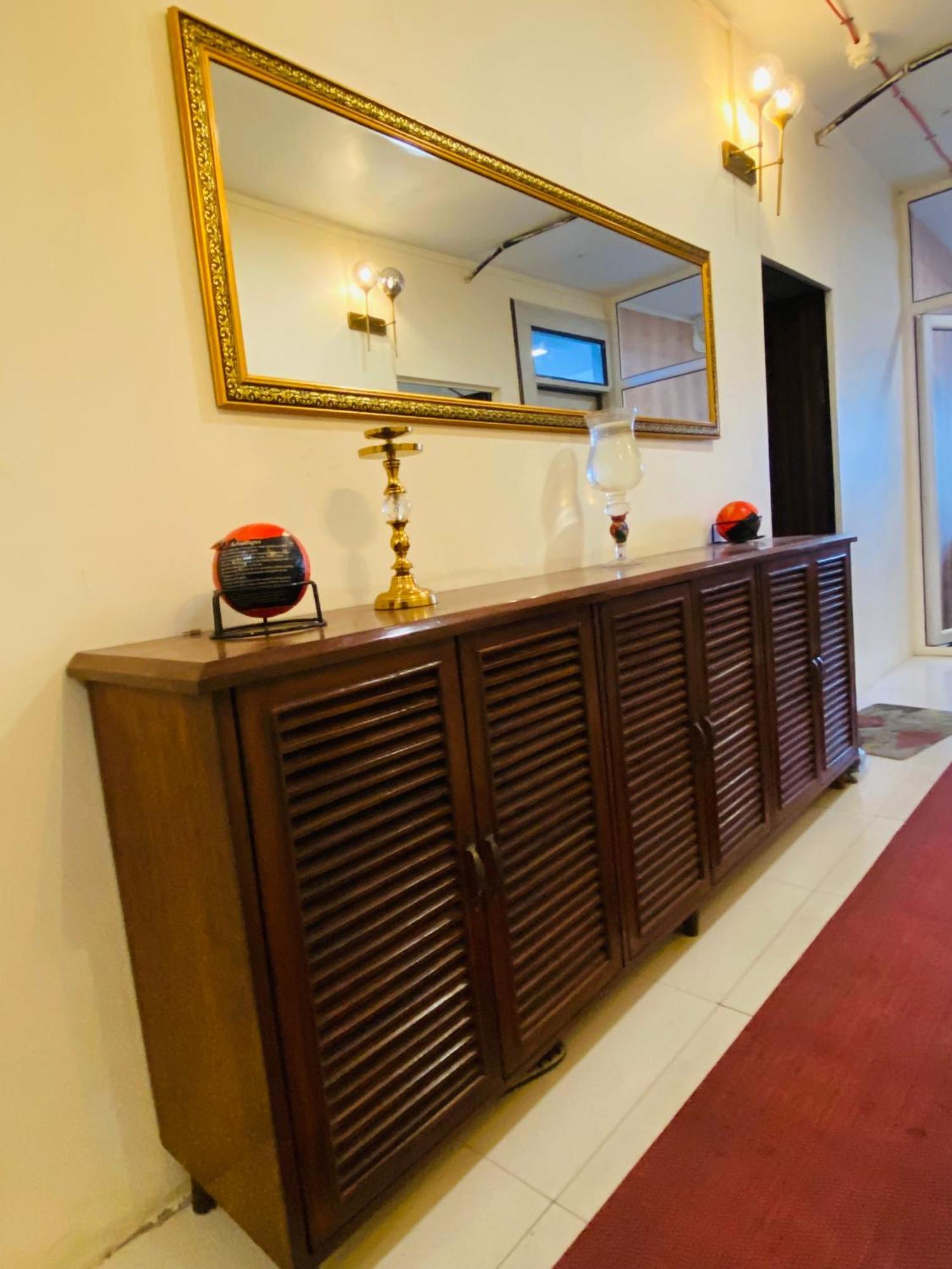 Homestay Ac Dormitory New Delhi Extérieur photo