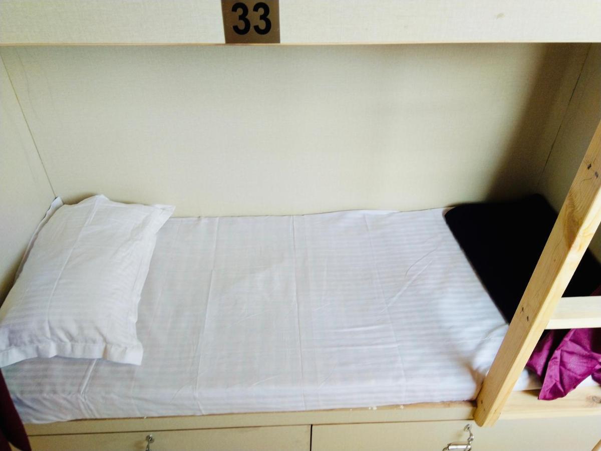 Homestay Ac Dormitory New Delhi Extérieur photo